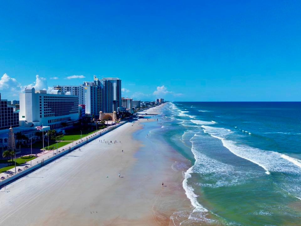 Coastal scenery in Ormond Beach, Florida